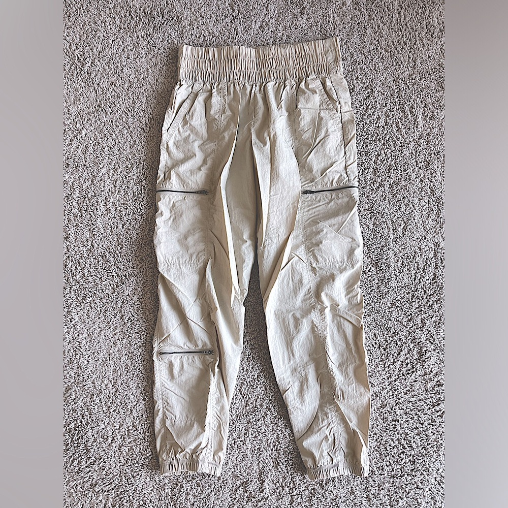 NEW! JoyLab High-Rise Cargo Joggers, Silver/Beige - Medium
